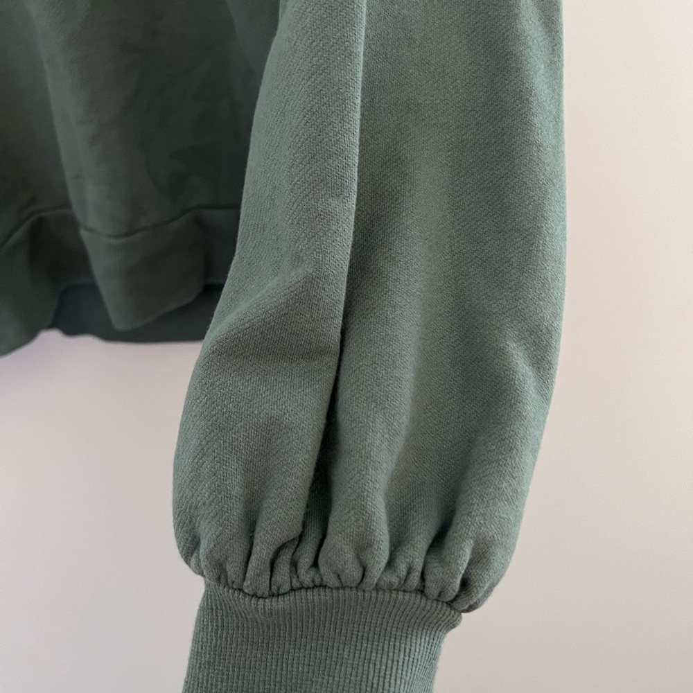 Z by Zella Cut Out Back Green Yoga Pullover | Size Small - Picture 2 of 4